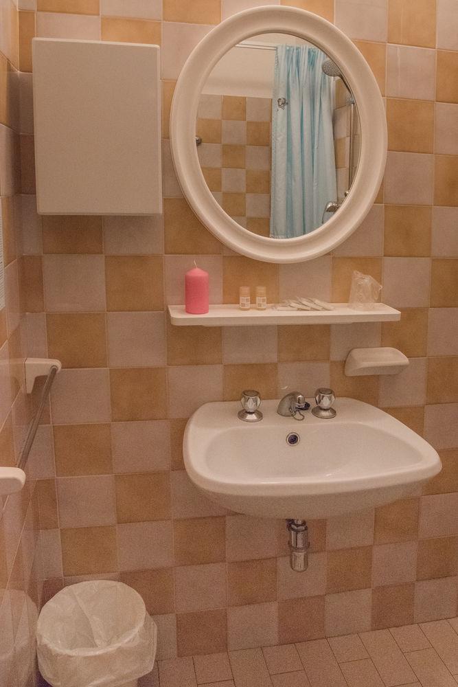 Hotel Mirage Bellaria-Igea Marina Eksteriør billede